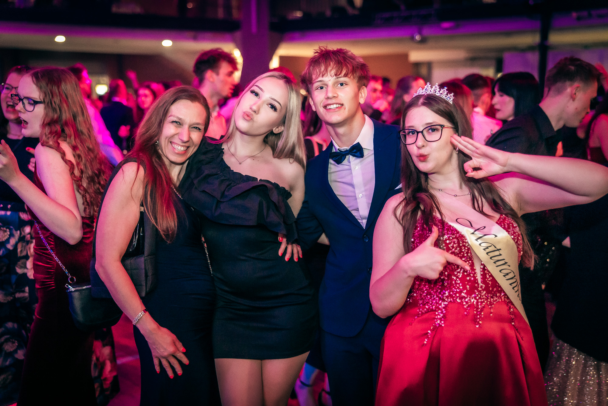 Zábava na tanečním parketu, maturitní ples, foto Tomáš Luka